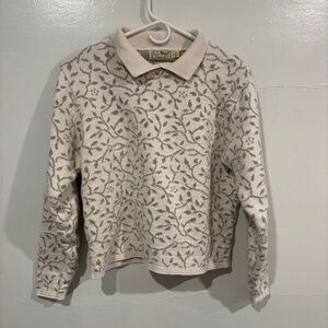 Vintage woman’s L.L bean Freeport Maine white & green sweater